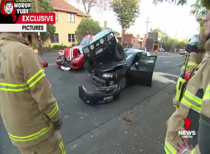 Video :An SUV from Nissan collides with a 600,000 Ferrari